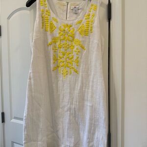 Vineyard Vines White Dress with Yellow Accents